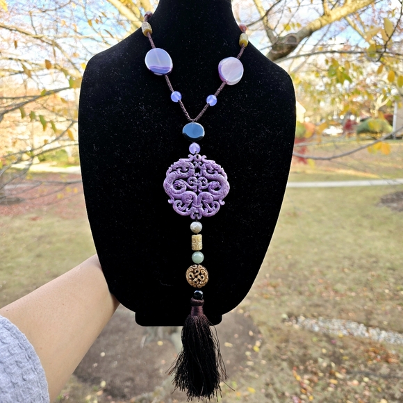 Asian Style Necklace with Purple Double Dragon Pendant Carved - Picture 1 of 8